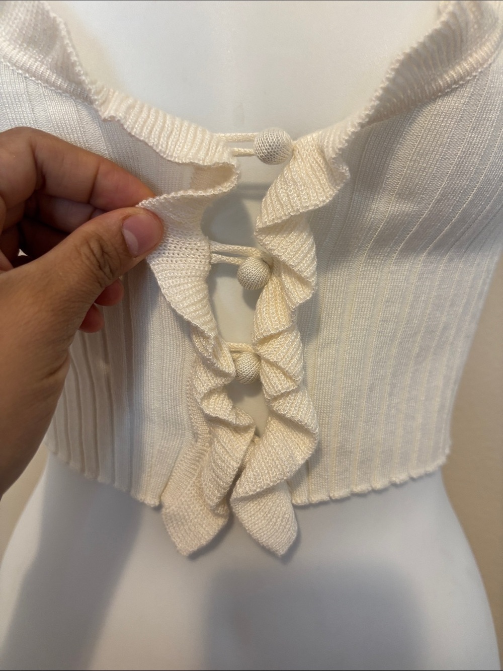 Cream Ruffle-Front Ribbed Crop Top - Picture 2 of 4
